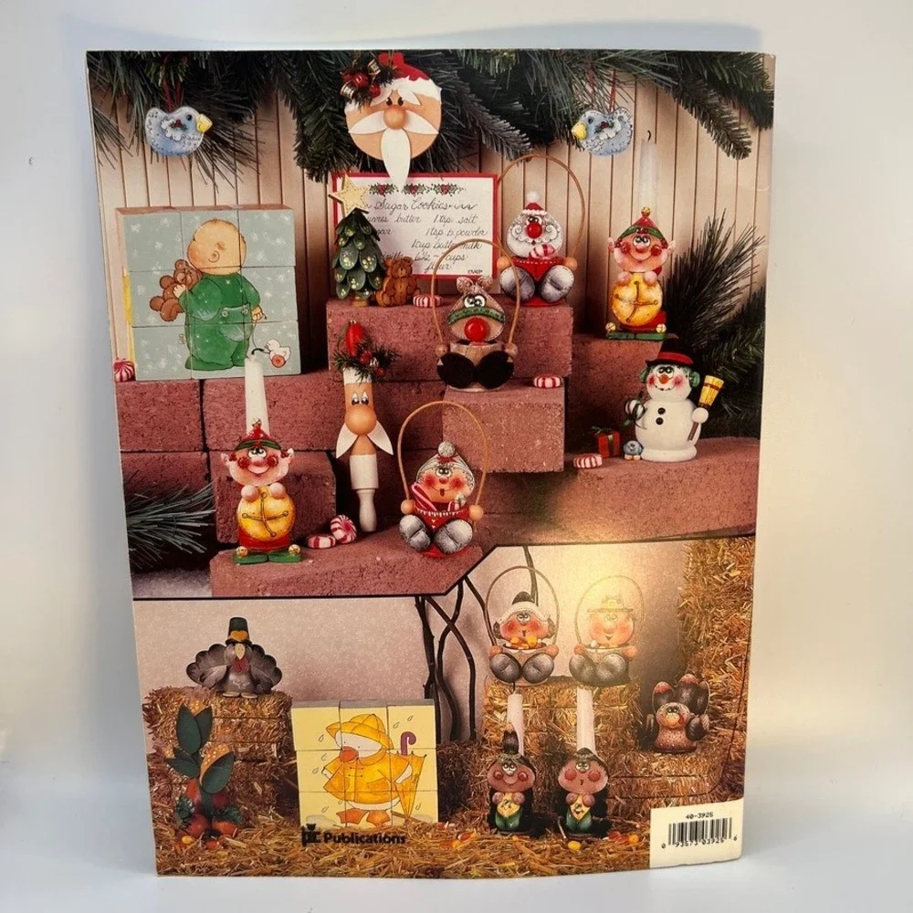 Provo Craft 1992 Itty Bitty Buddies Crafting w Common‎ Wood Shape Book